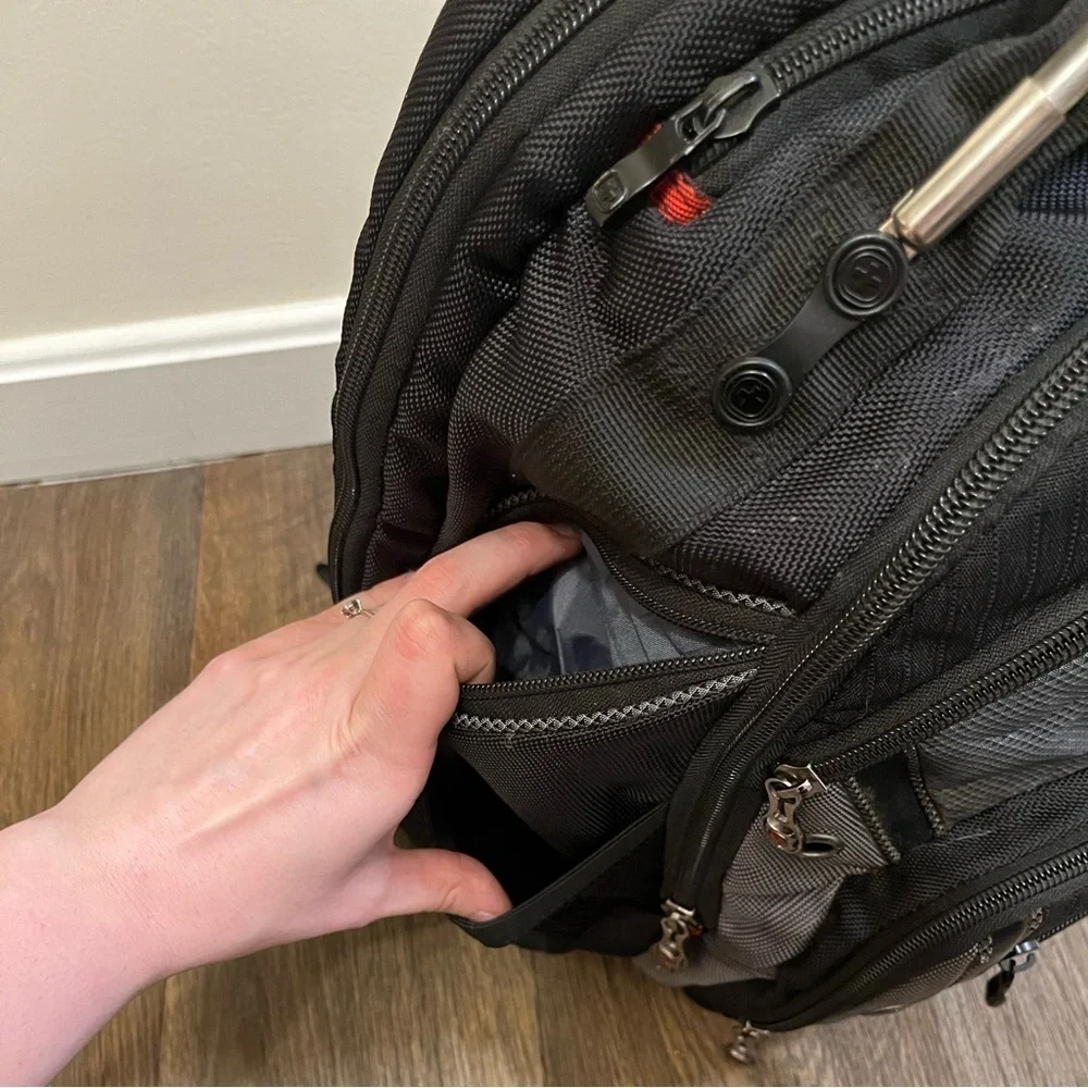SwissGear WENGER 16” Laptop Backpack